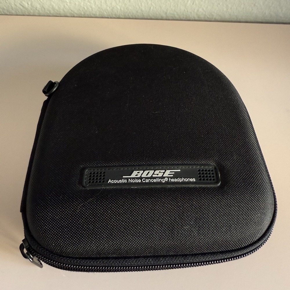 Bose Hard CASE ONLY for QuietComfort 2 Acoustic Noise Cancelling Headphone 7x8